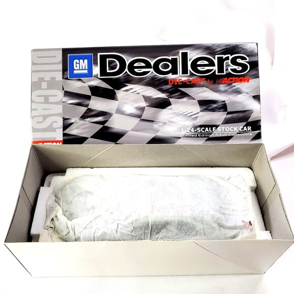 Kevin Harvick #29 2001 Monte Carlo 1:24 Die-Cast GM Goodwrench Looney Tunes TAZ - Picture 5 of 12